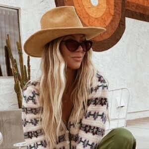 NEW! FREE PEOPLE LACK OF COLOR Sandy Tan Corduroy Wide Brim Western Hat Small.